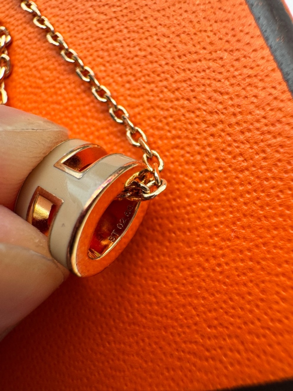 Hermès Rose Gold Mini Pop H pendant Necklace, Marron Glacé - Picture 5 of 6